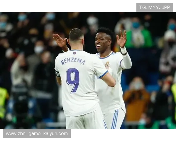 维尼修斯拉球过人后的直塞精准到位，皇马再度制造威胁