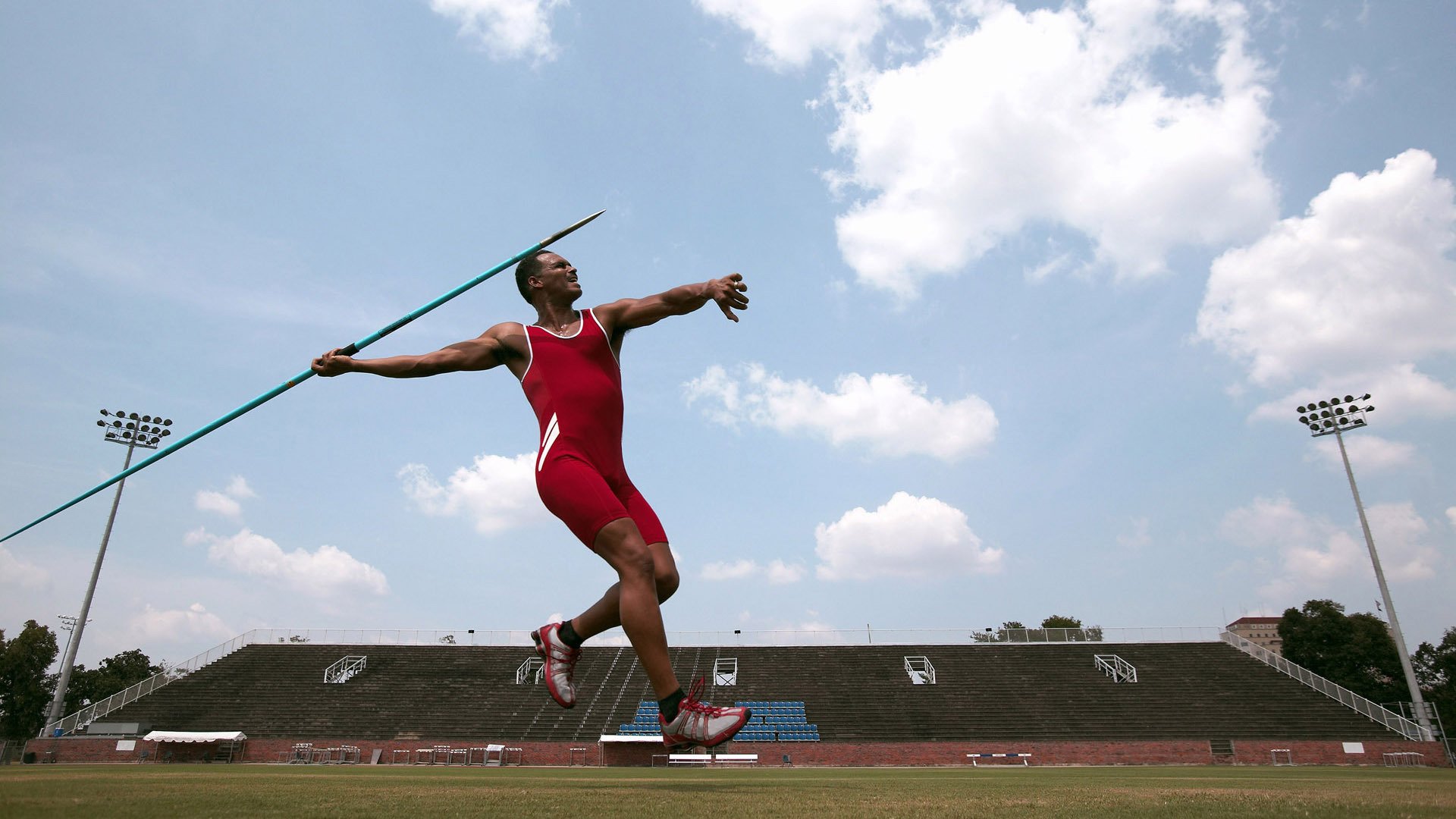 世界拳击锦标赛冠军诞生,世界拳击锦标赛冠军诞生于哪一年